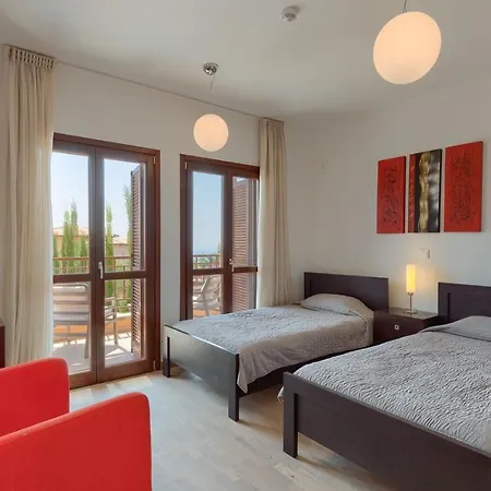 Aphrodite Hills Elite Villas Elite Junior Aj04 Private Pool Hot Tub 2 Bedrooms Papho パ フォス
